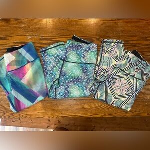 Victoria's Secret Multicolor Patterned Capri Leggings